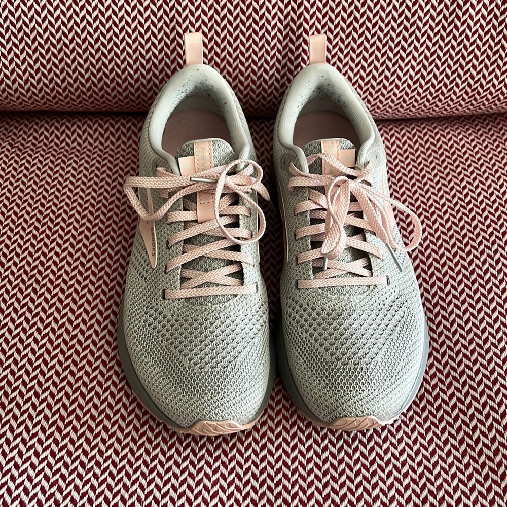 Brooks Revel 5
